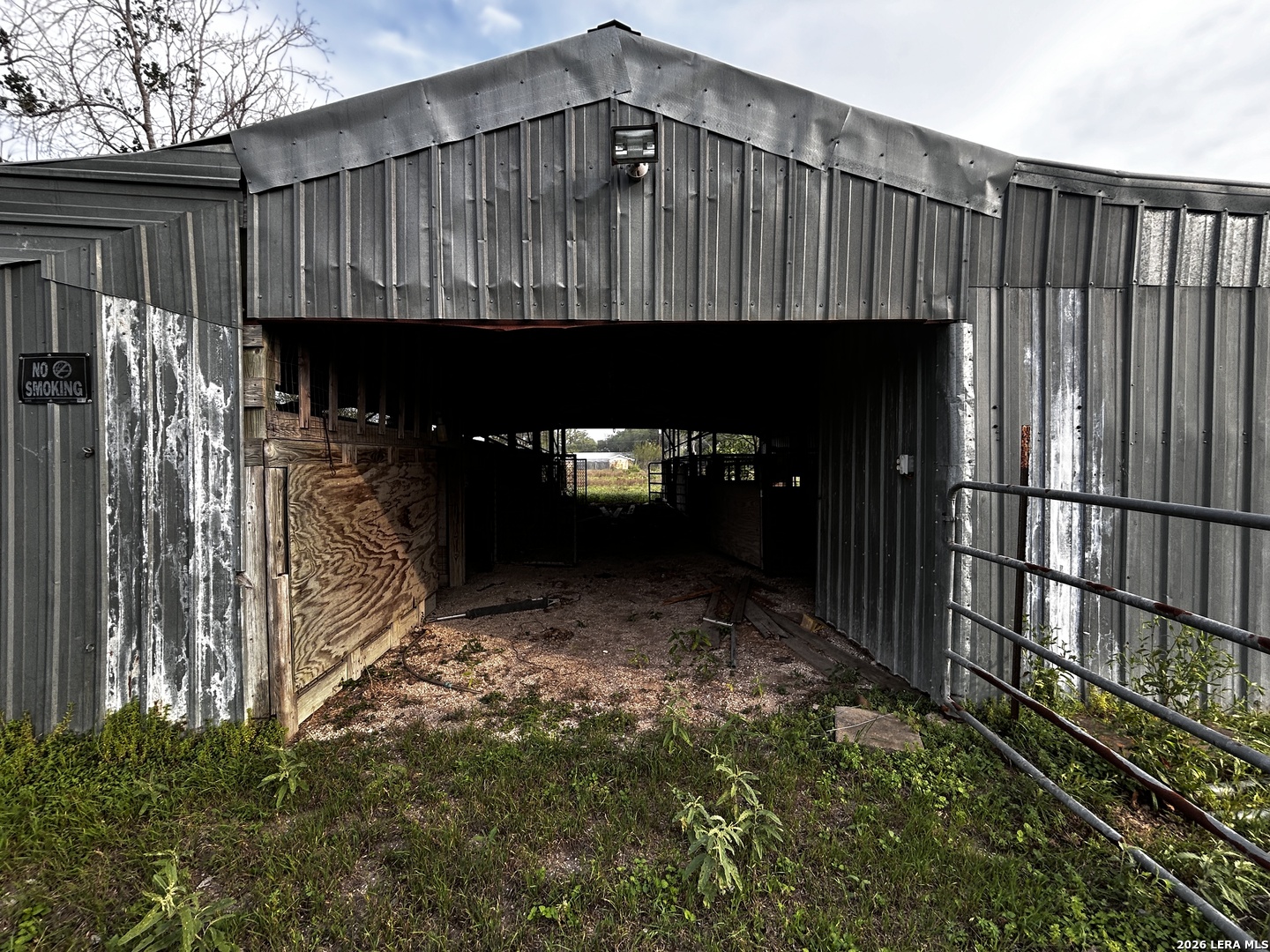 main property photo 5