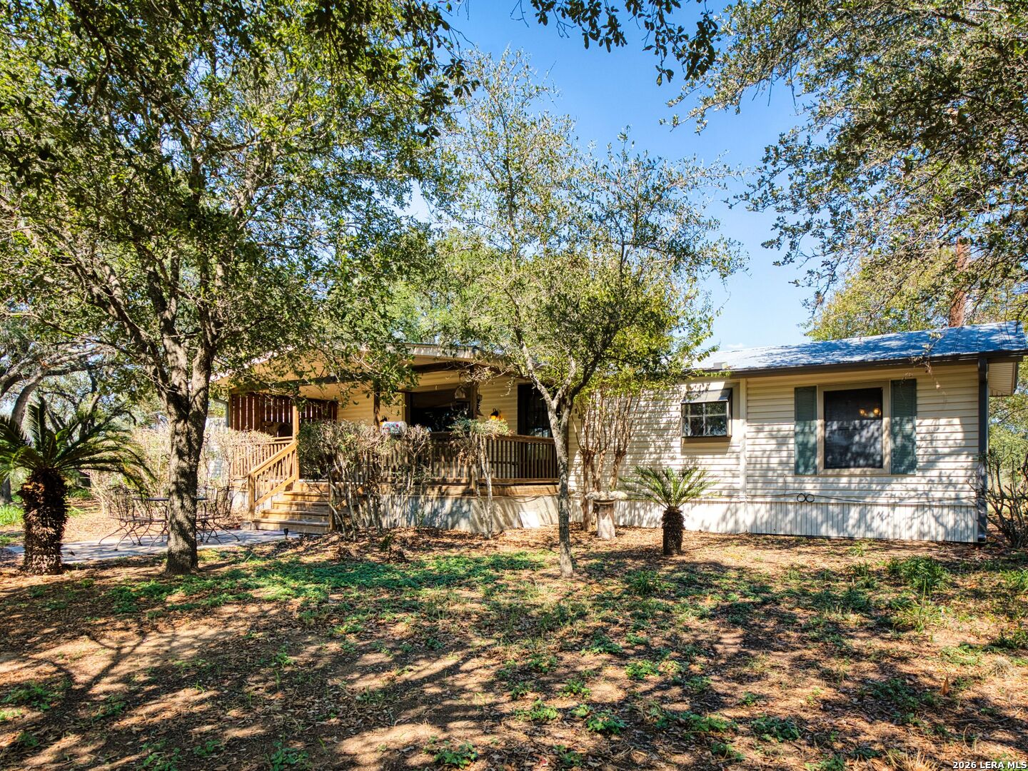 main property photo 8