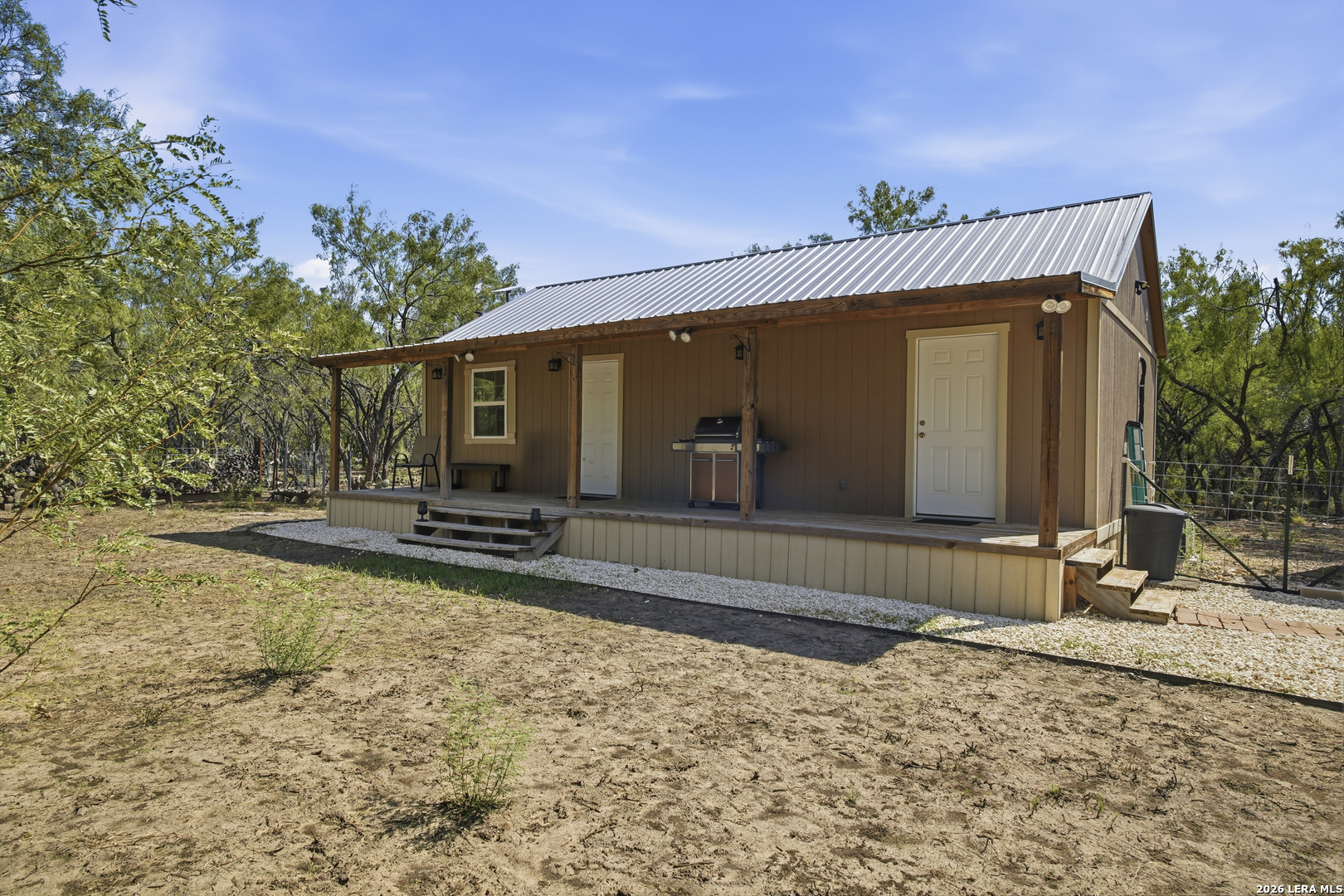 main property photo 29