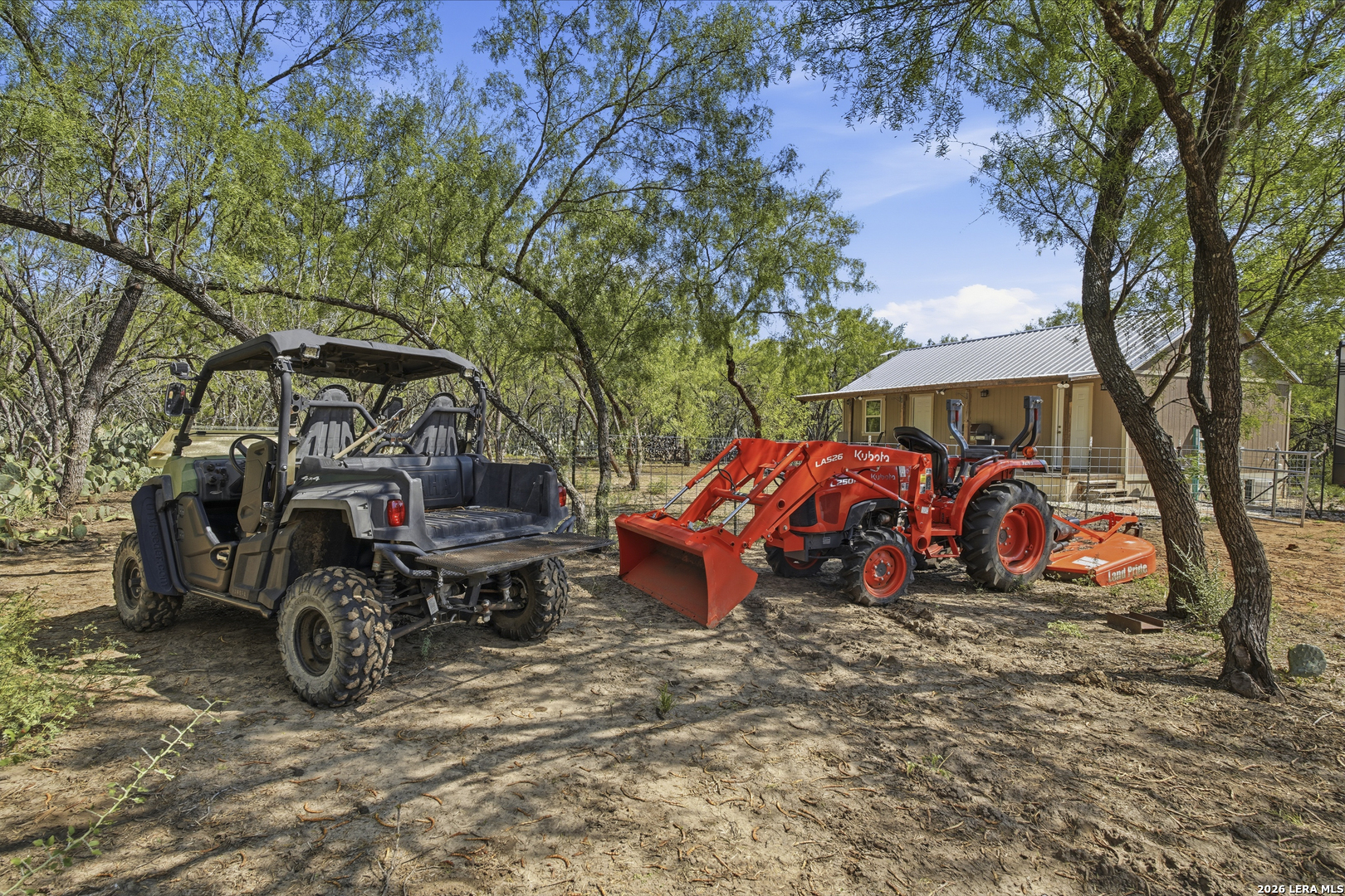 main property photo 3