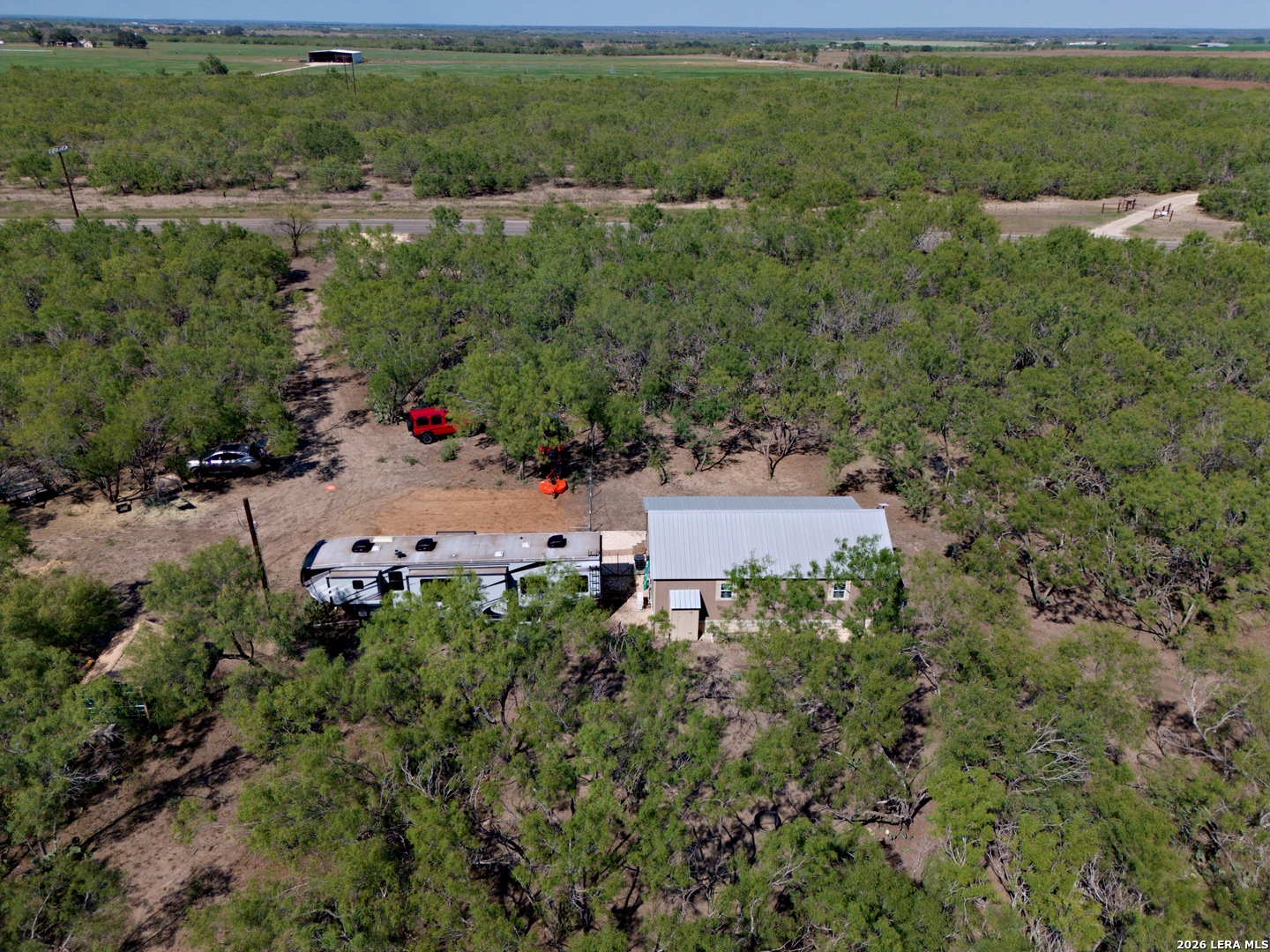 main property photo 30