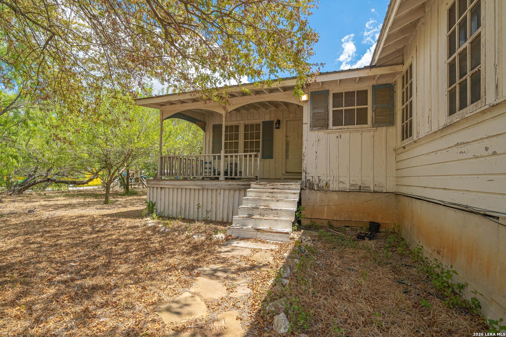 main property photo 34