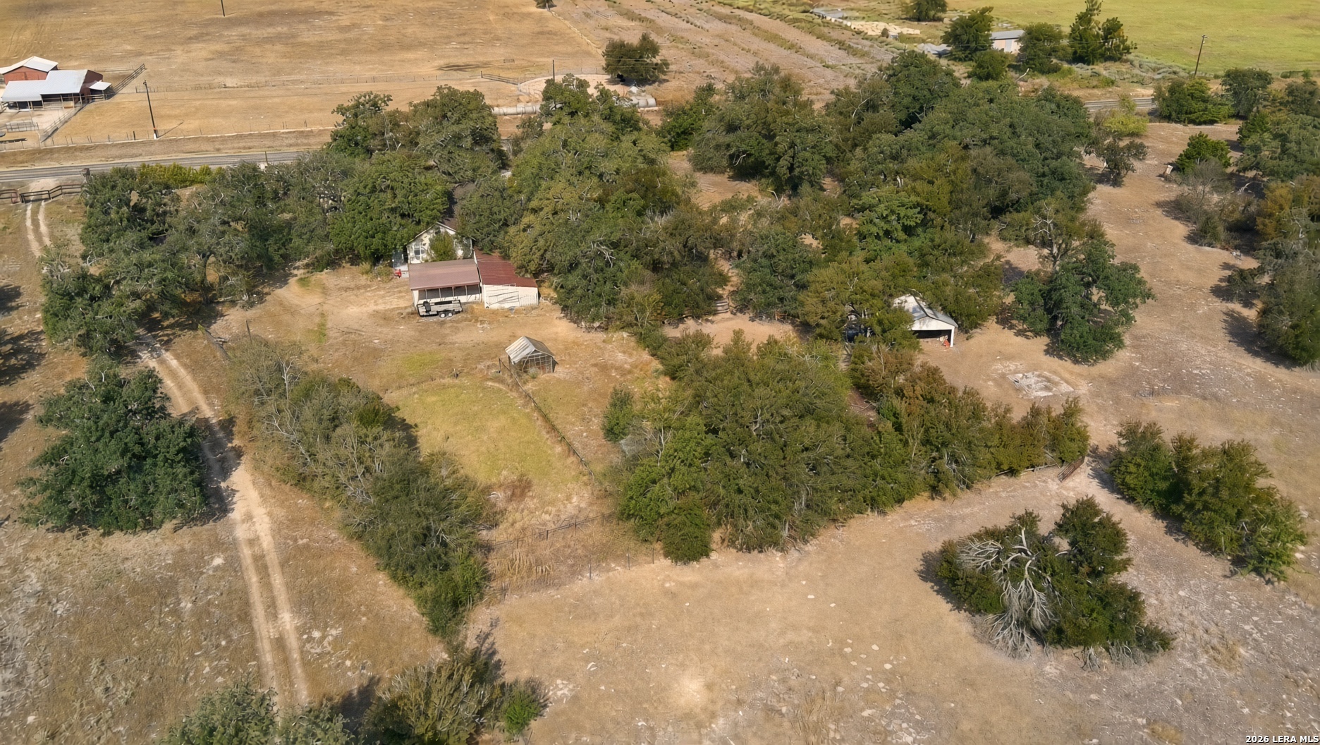 main property photo 30