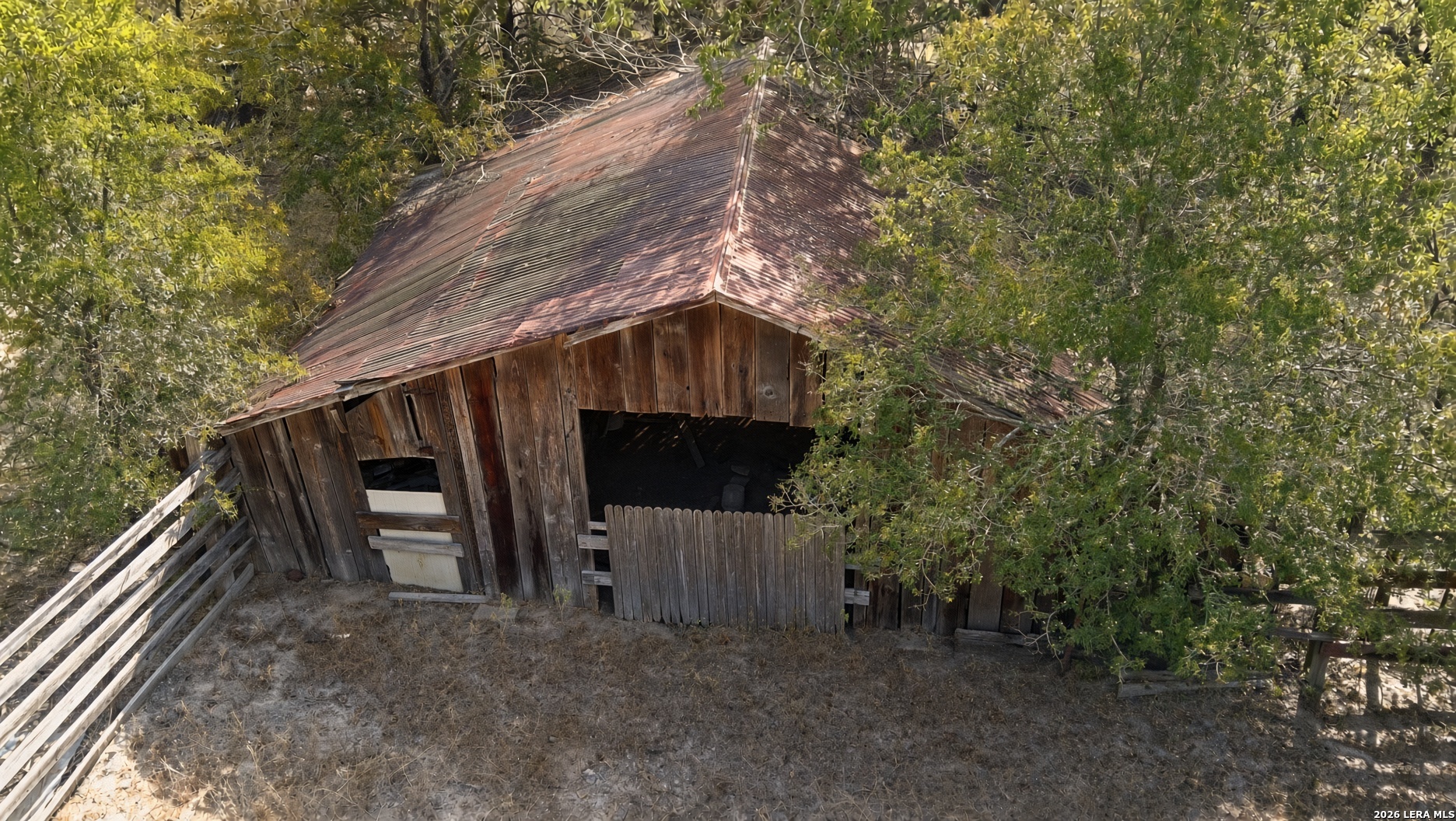 main property photo 32