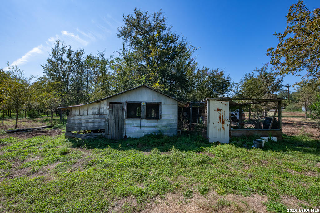 main property photo 32