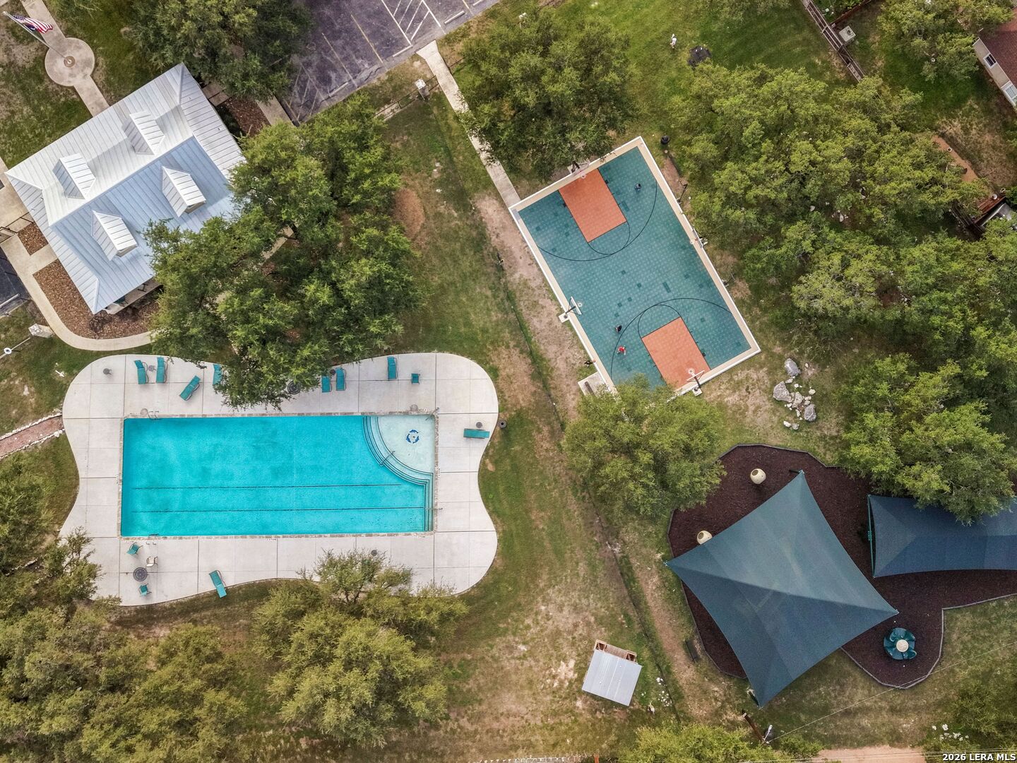 main property photo 59