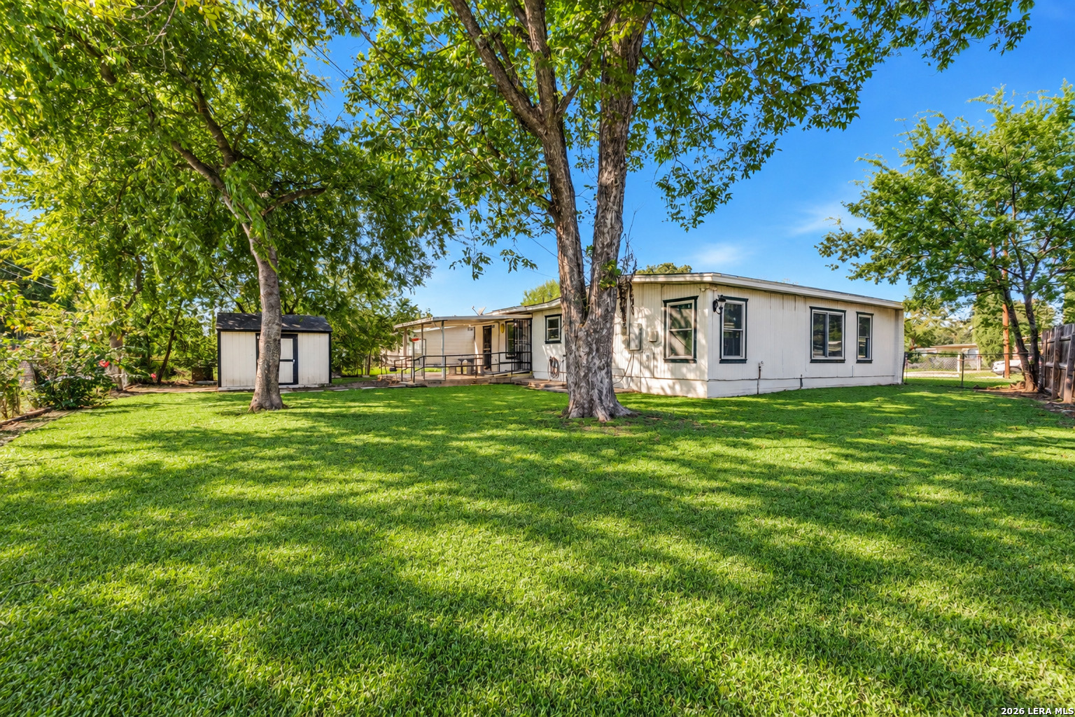 main property photo 14