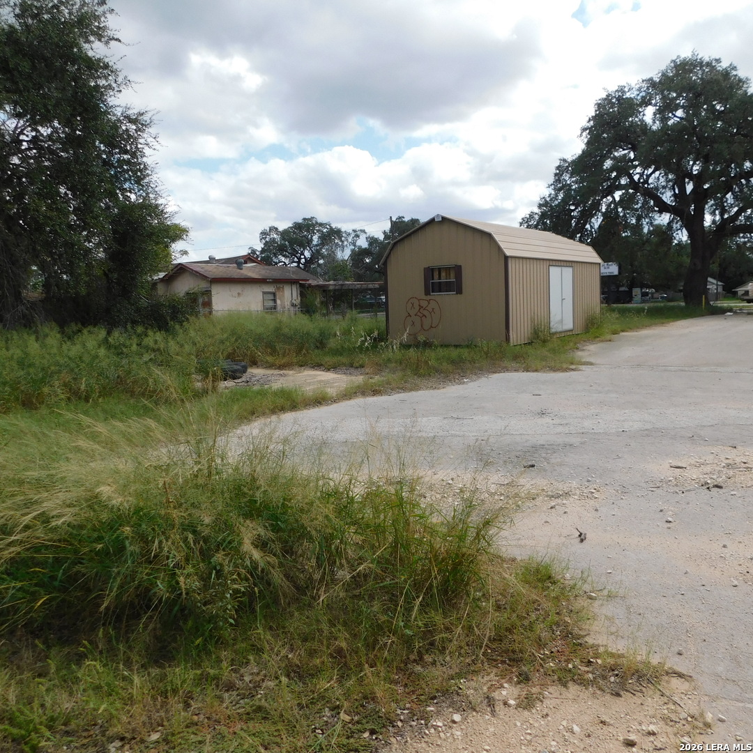 main property photo 10