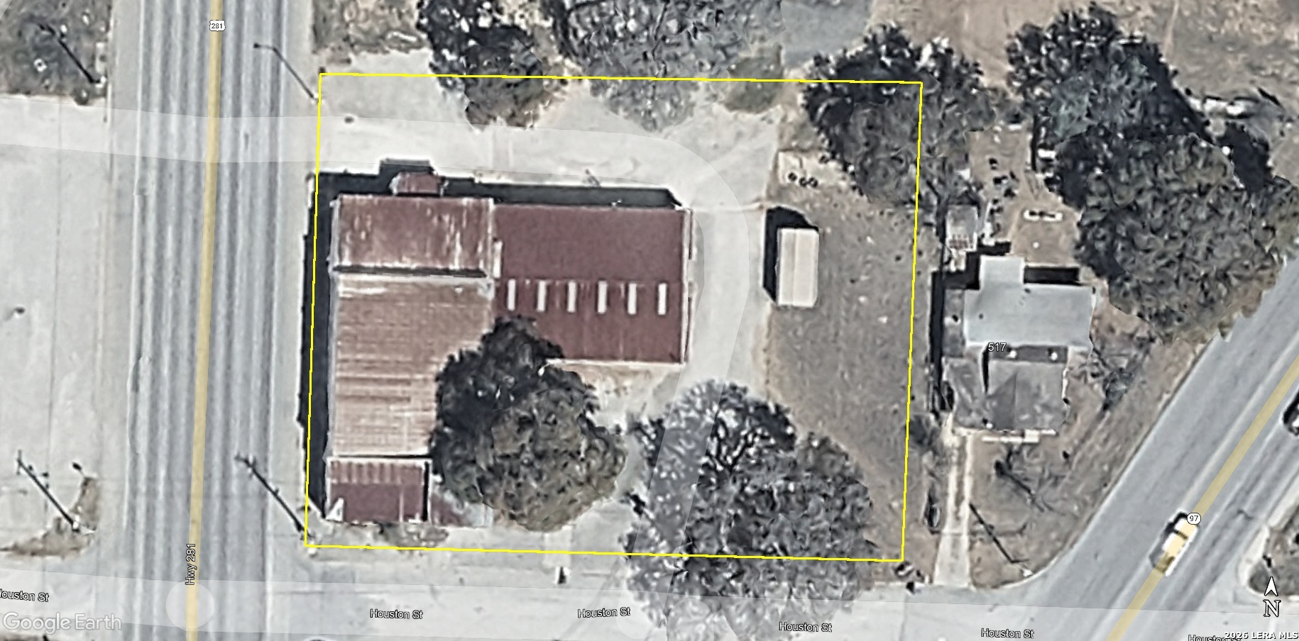 main property photo 11