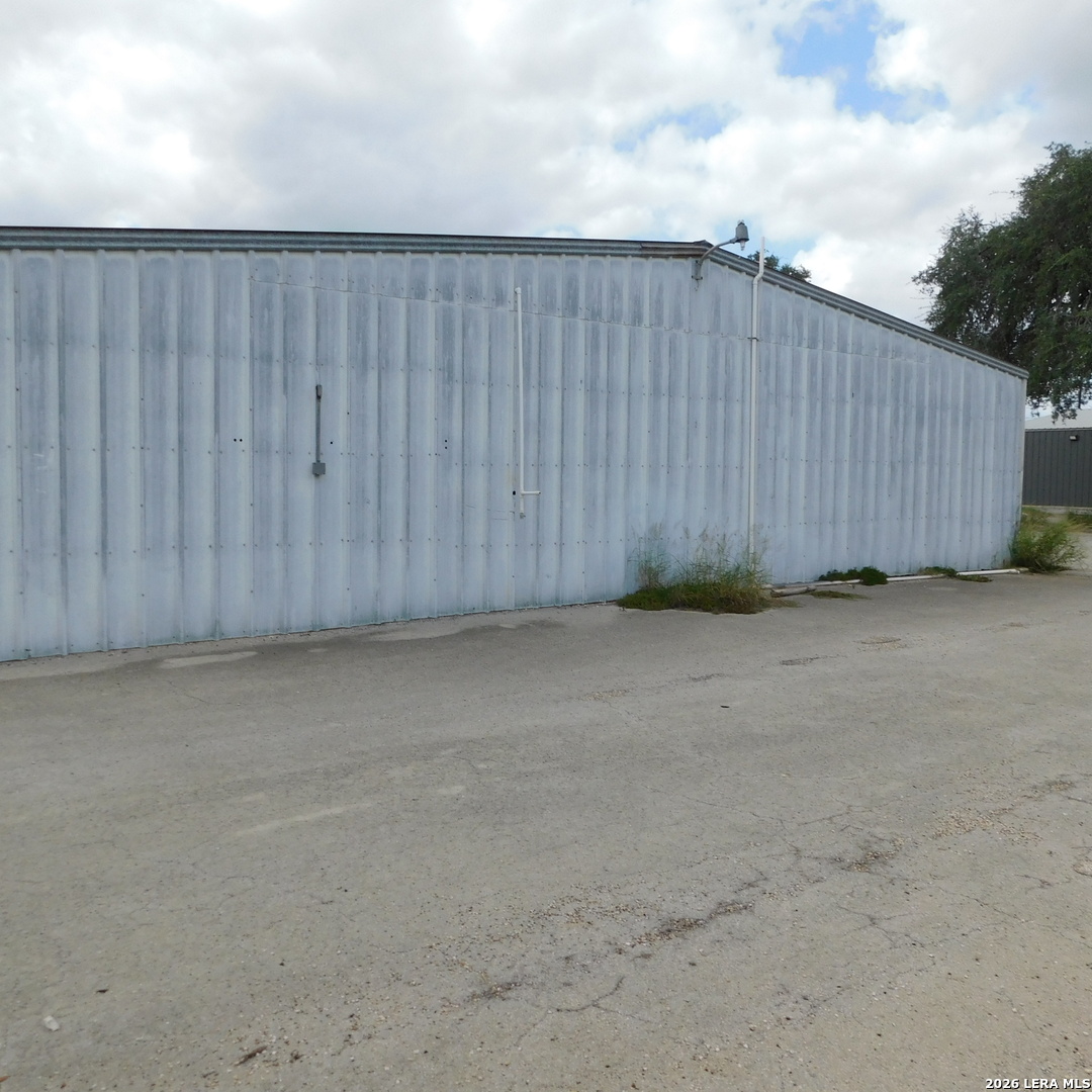 main property photo 6