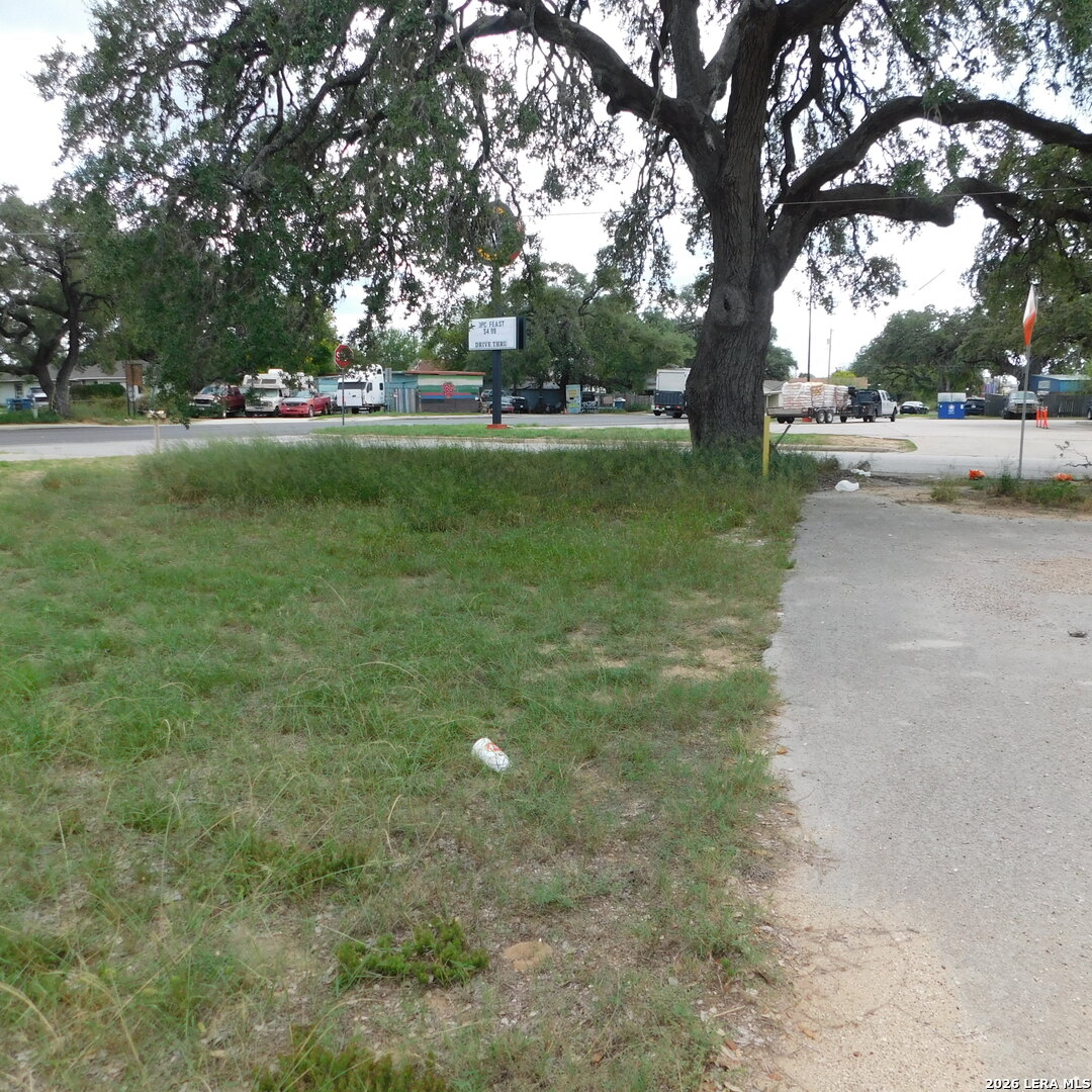 main property photo 8