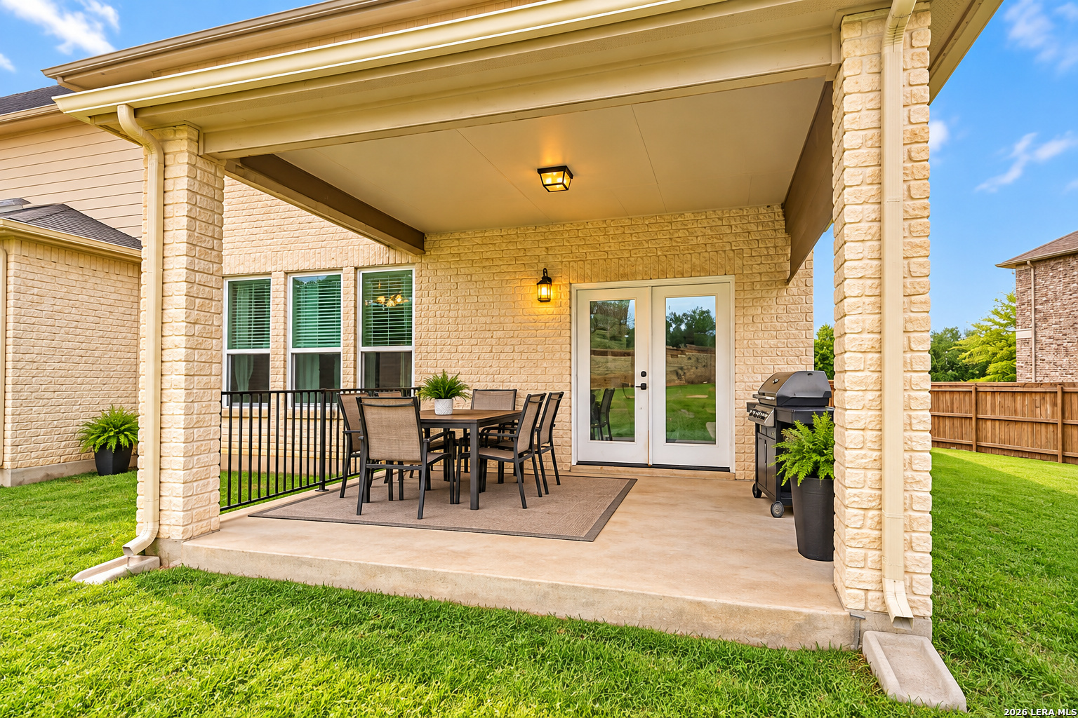 main property photo 19