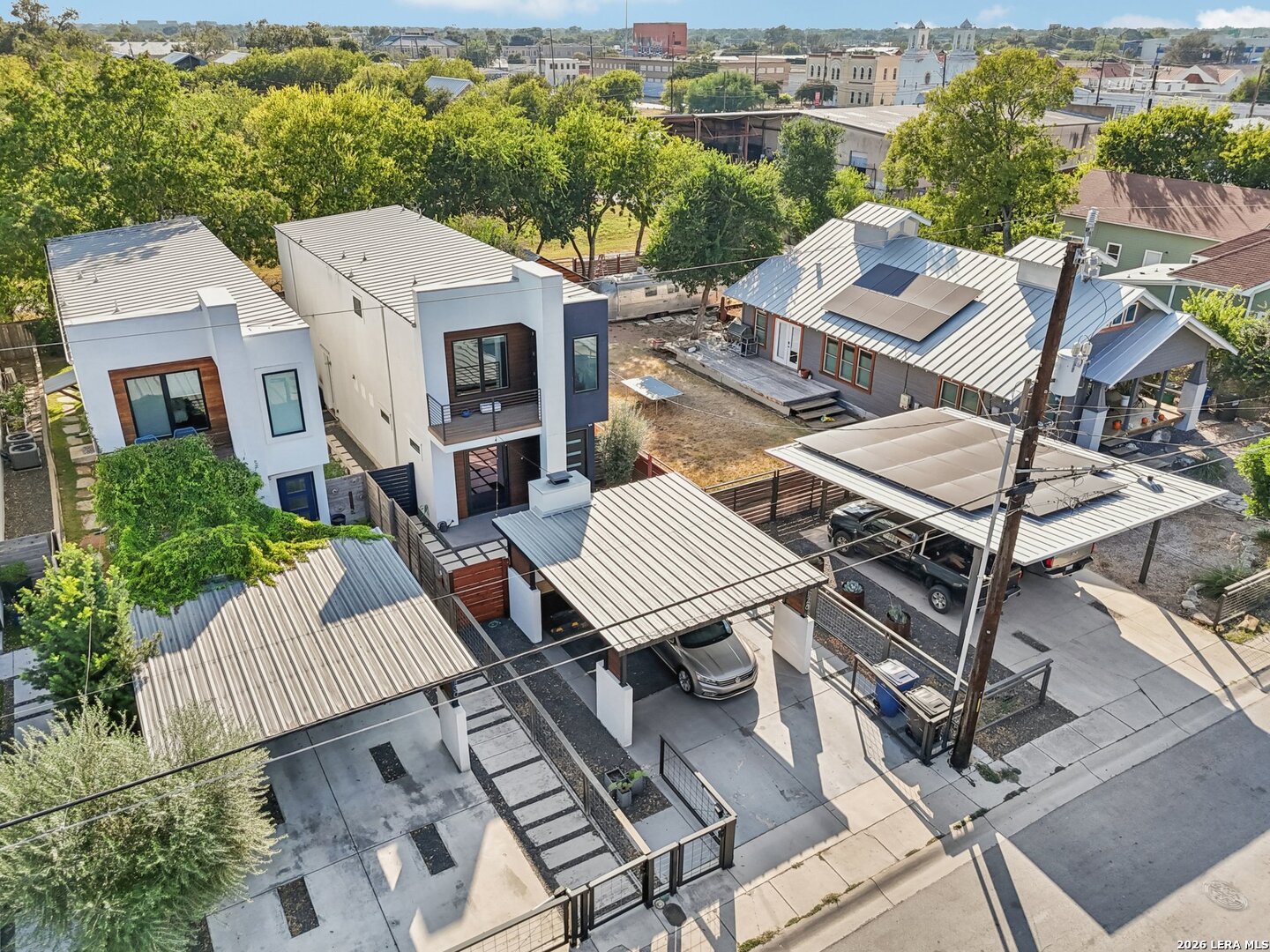 main property photo 36