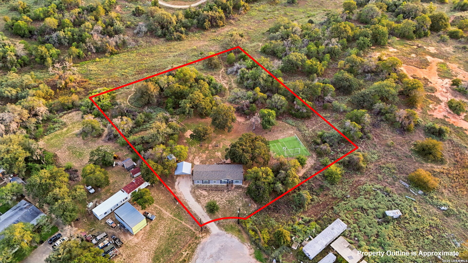 main property photo 3