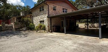 image of property with 4 Bed | 2 Bath | 2,475 Sqft