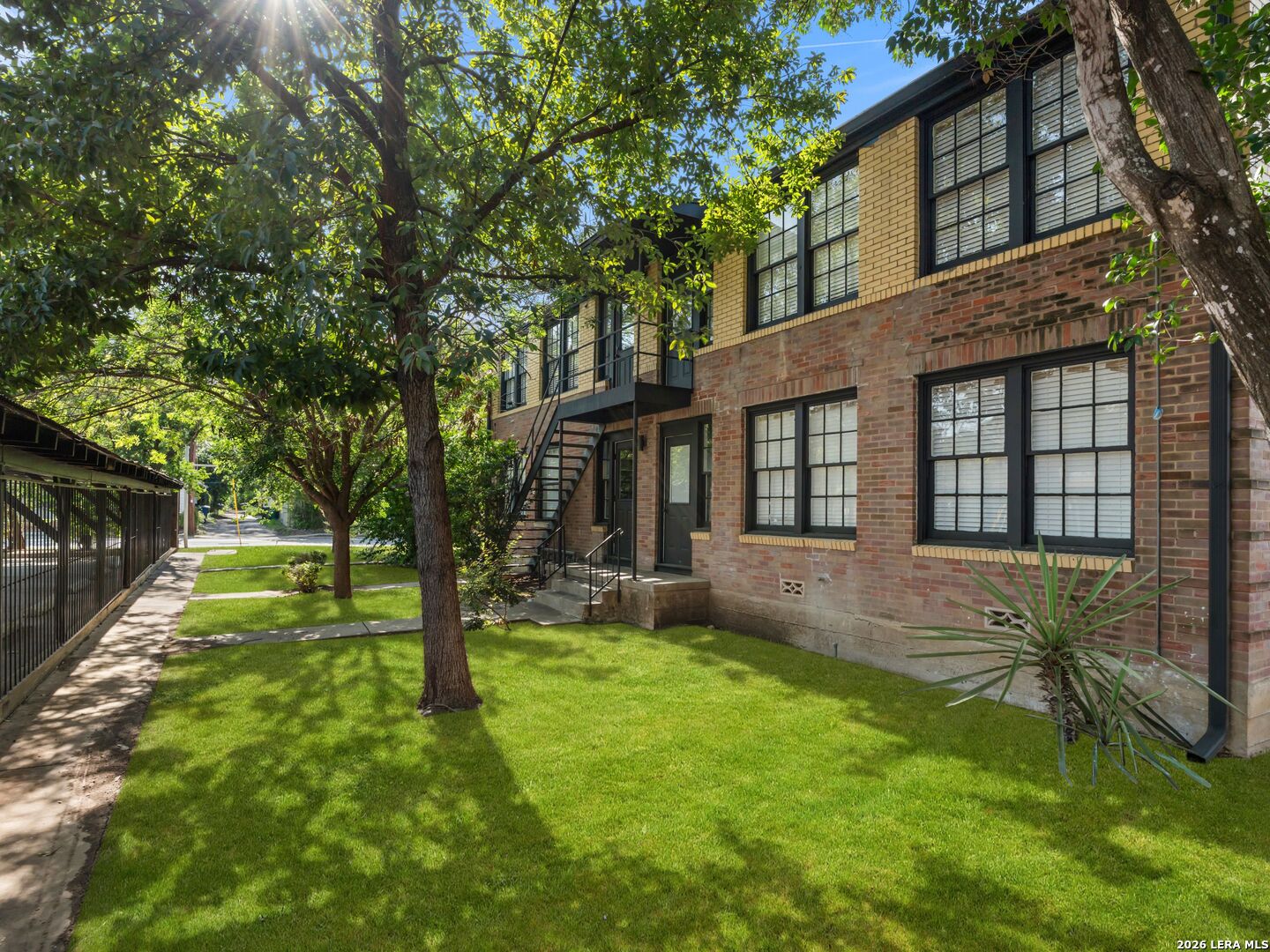 main property photo 26