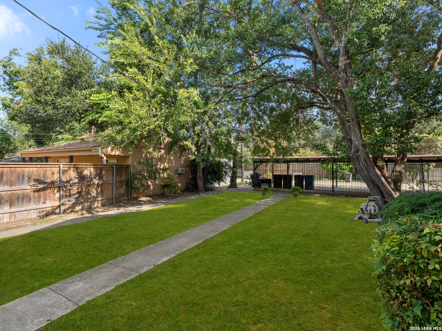 main property photo 45