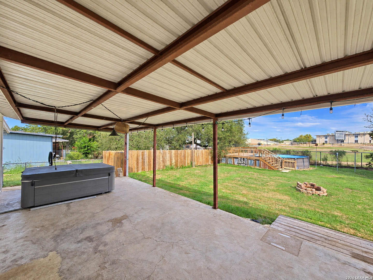 main property photo 16