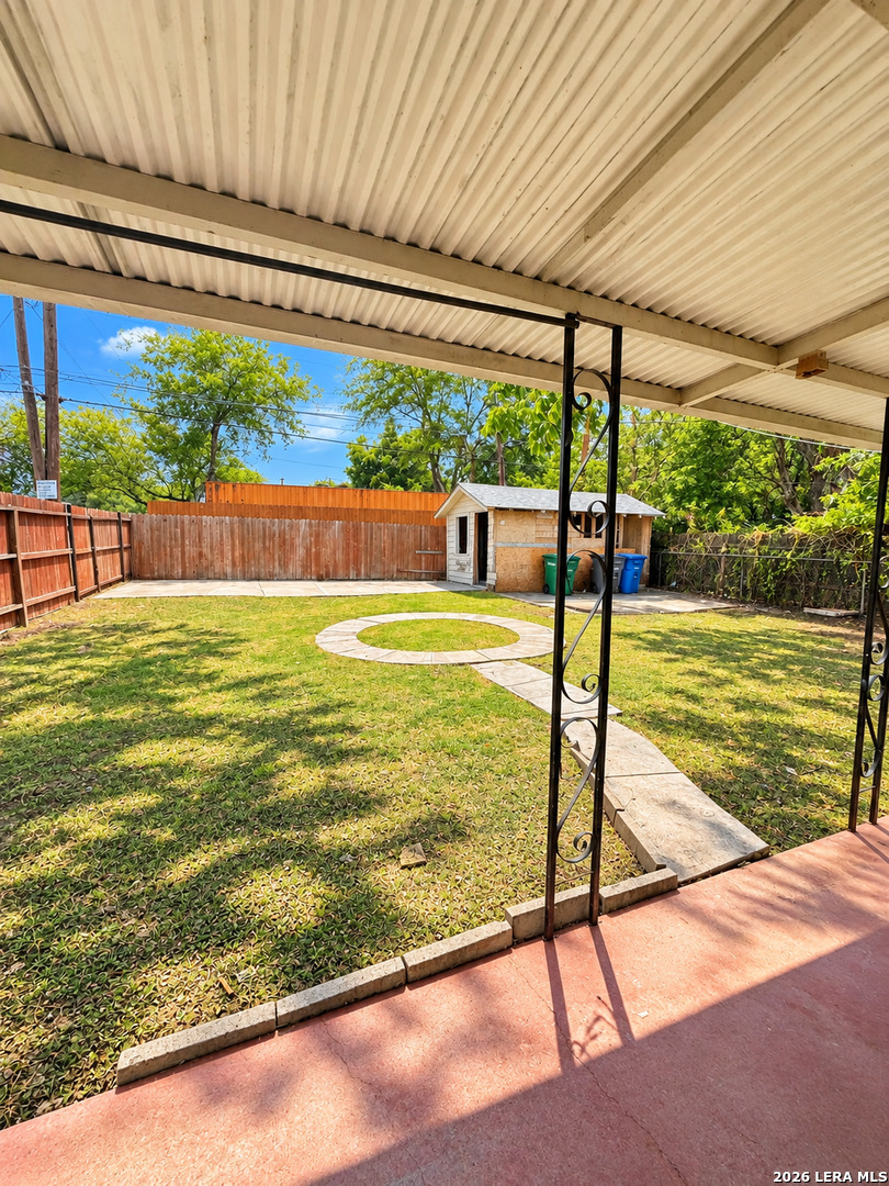 main property photo 20