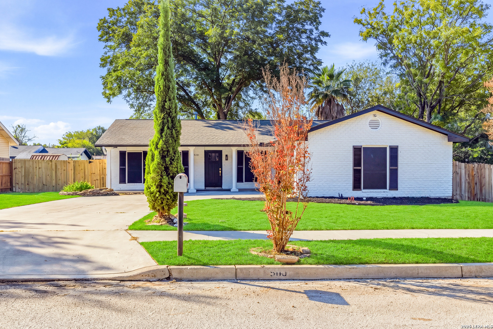 main property photo 27