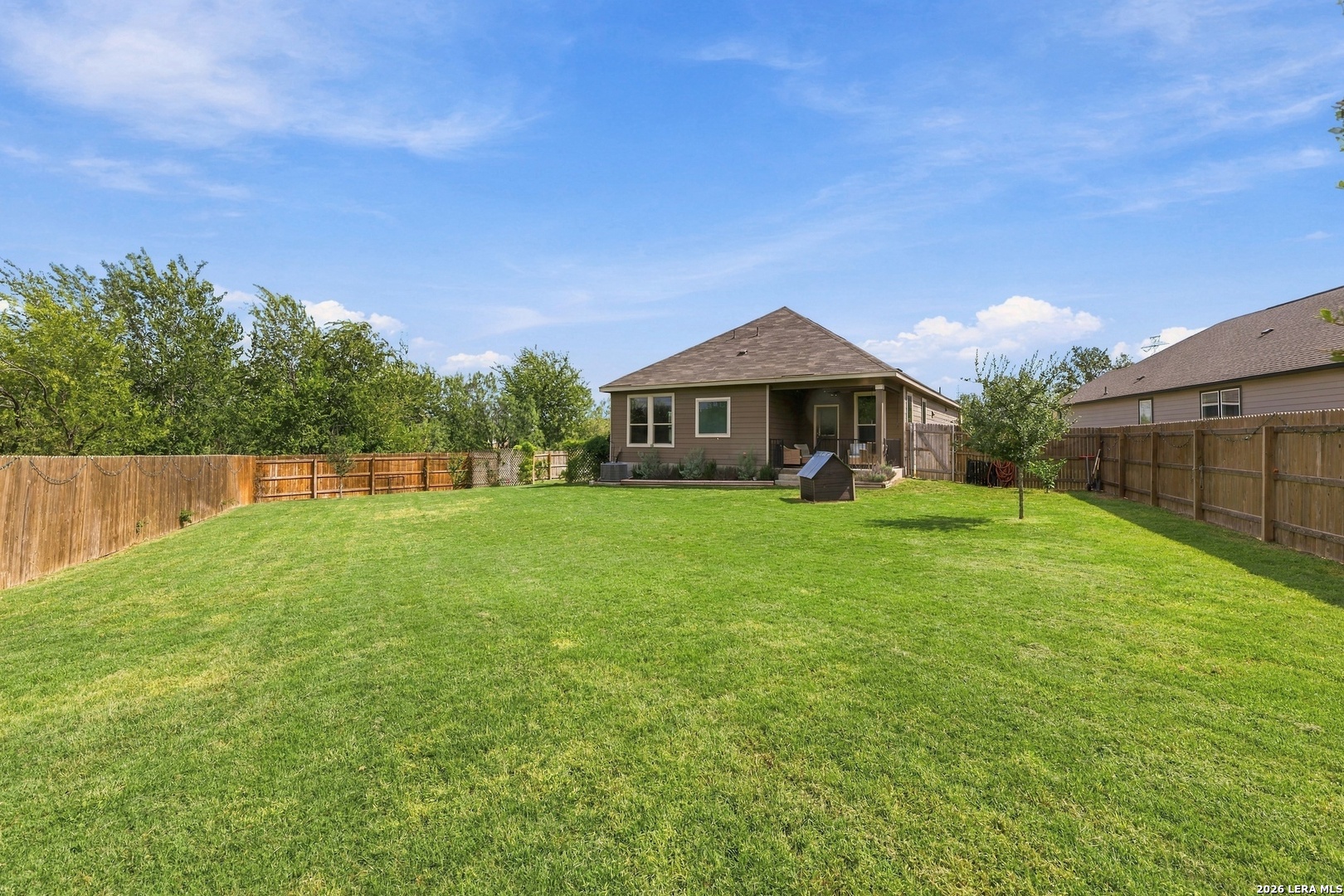 main property photo 20