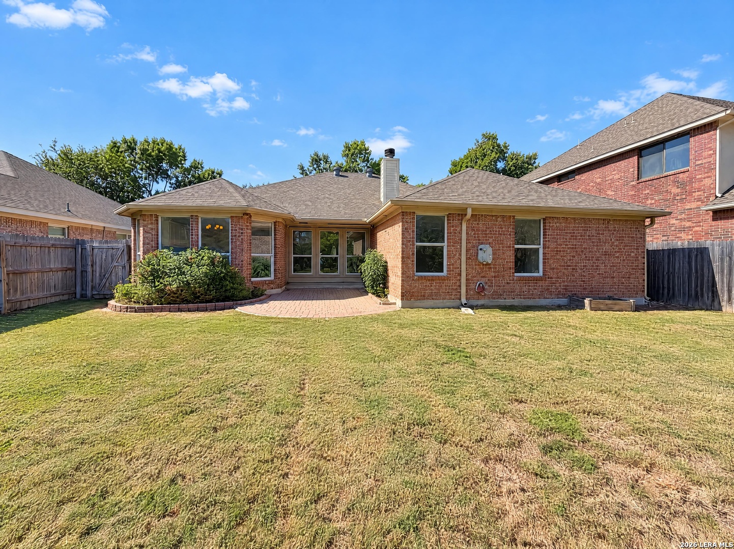 main property photo 4