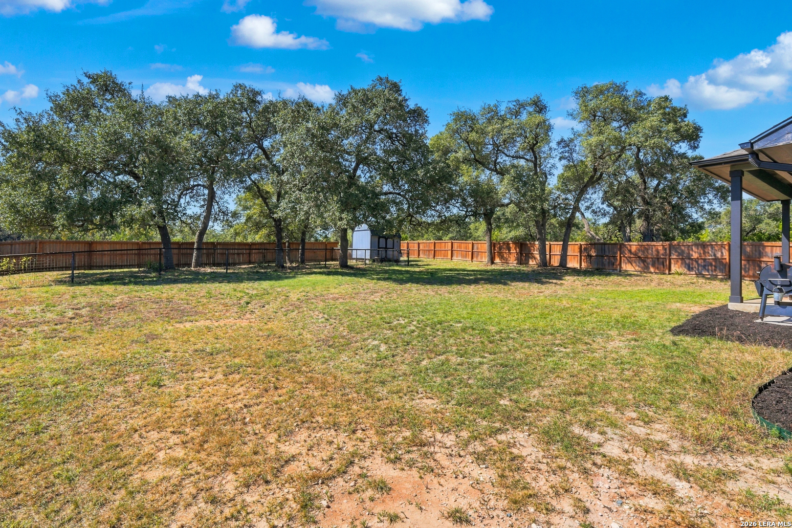 main property photo 25