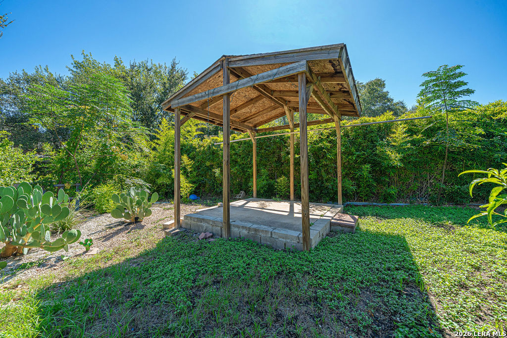 main property photo 29