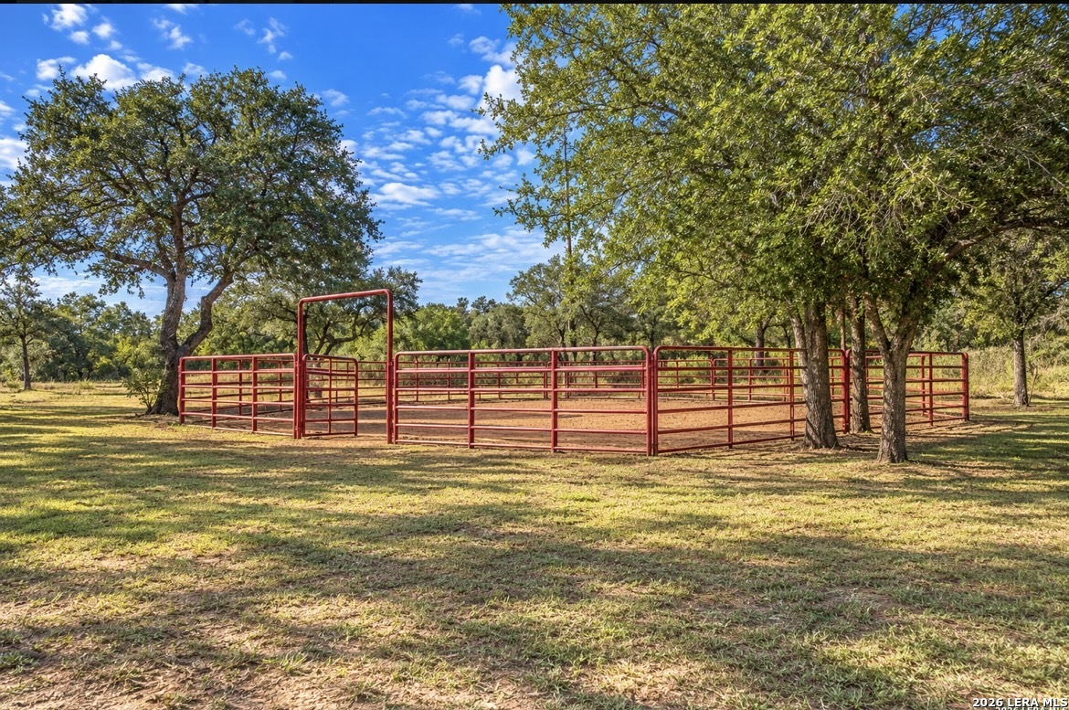 main property photo 4