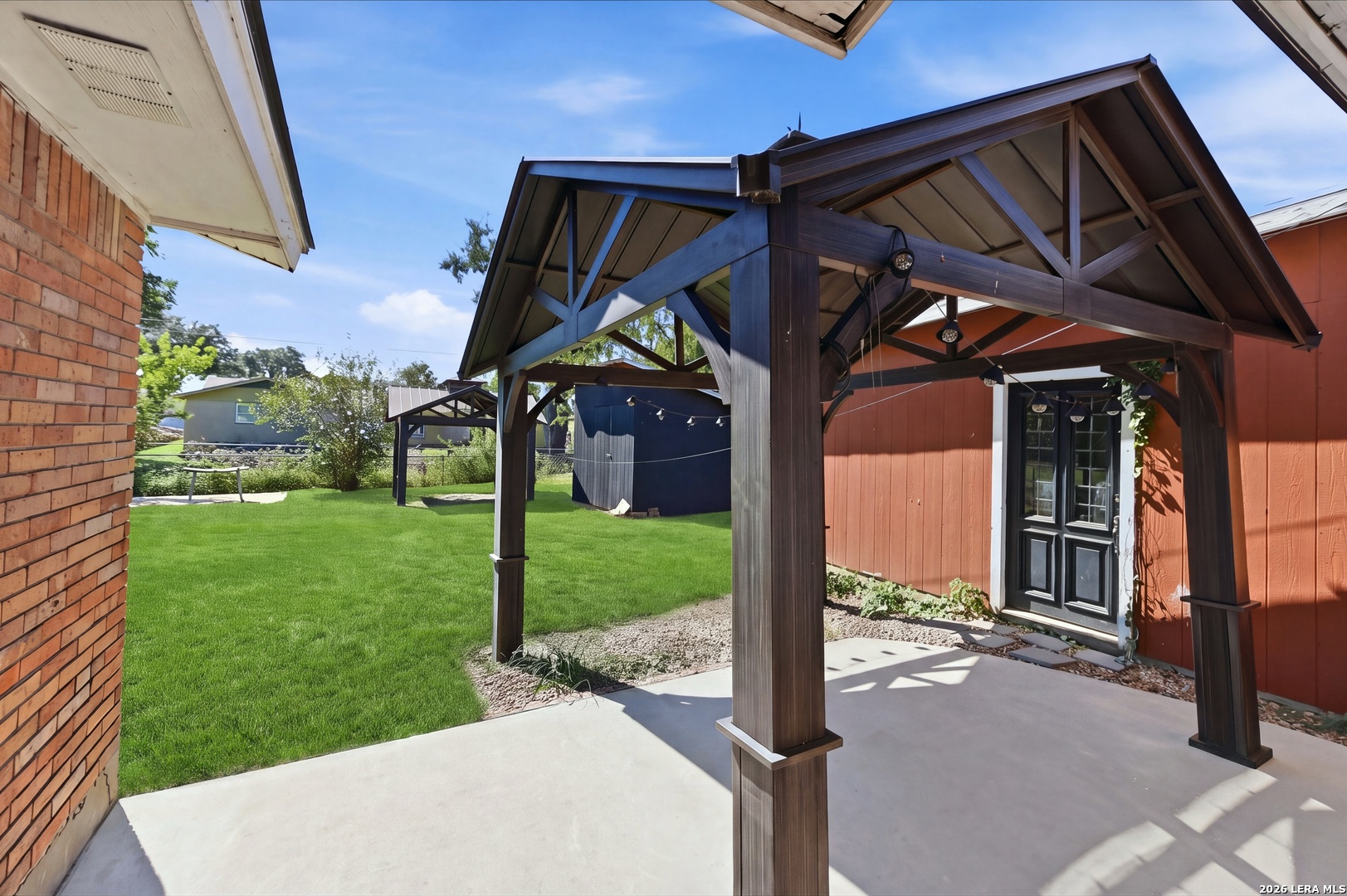 main property photo 39