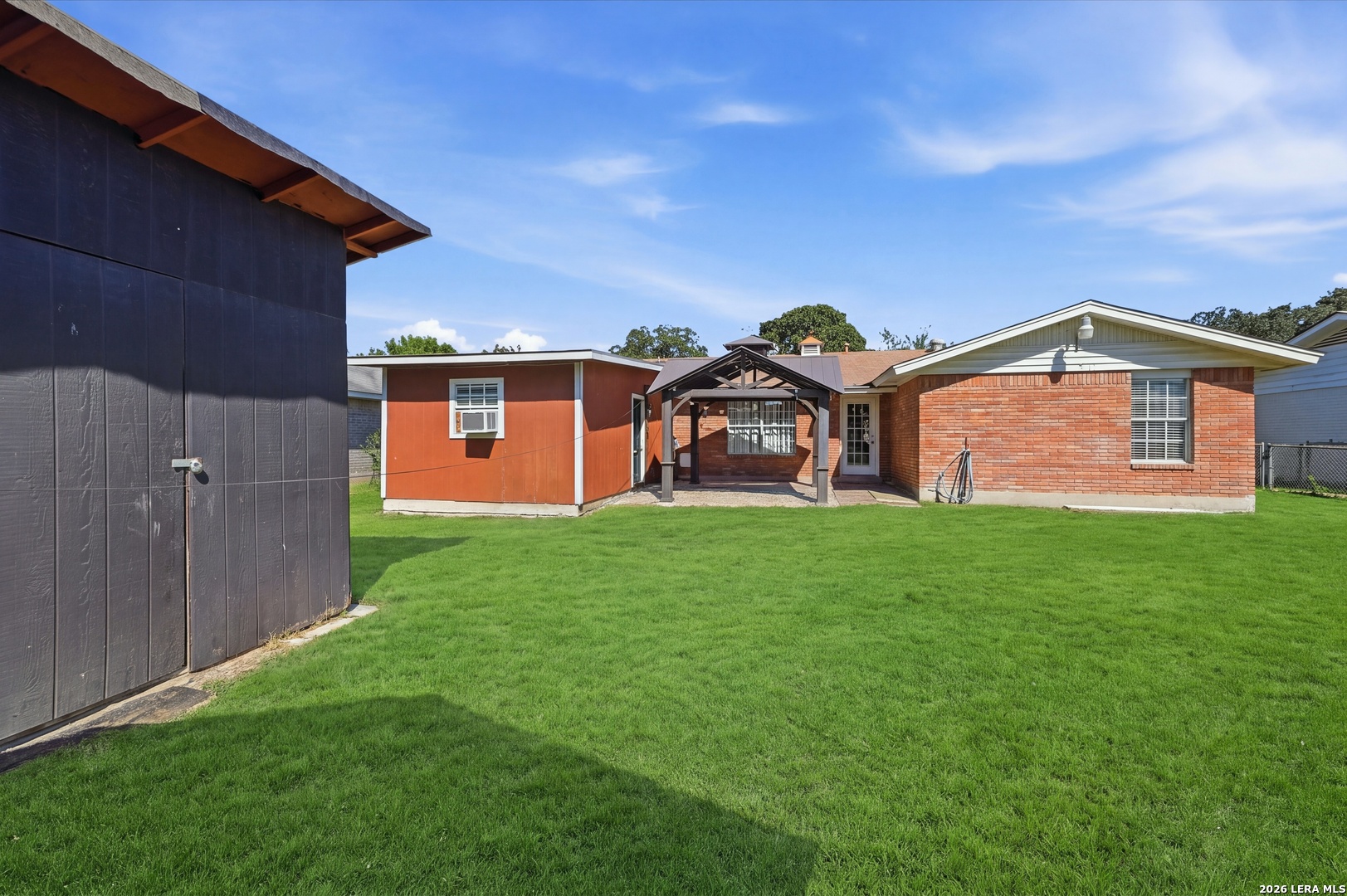 main property photo 41