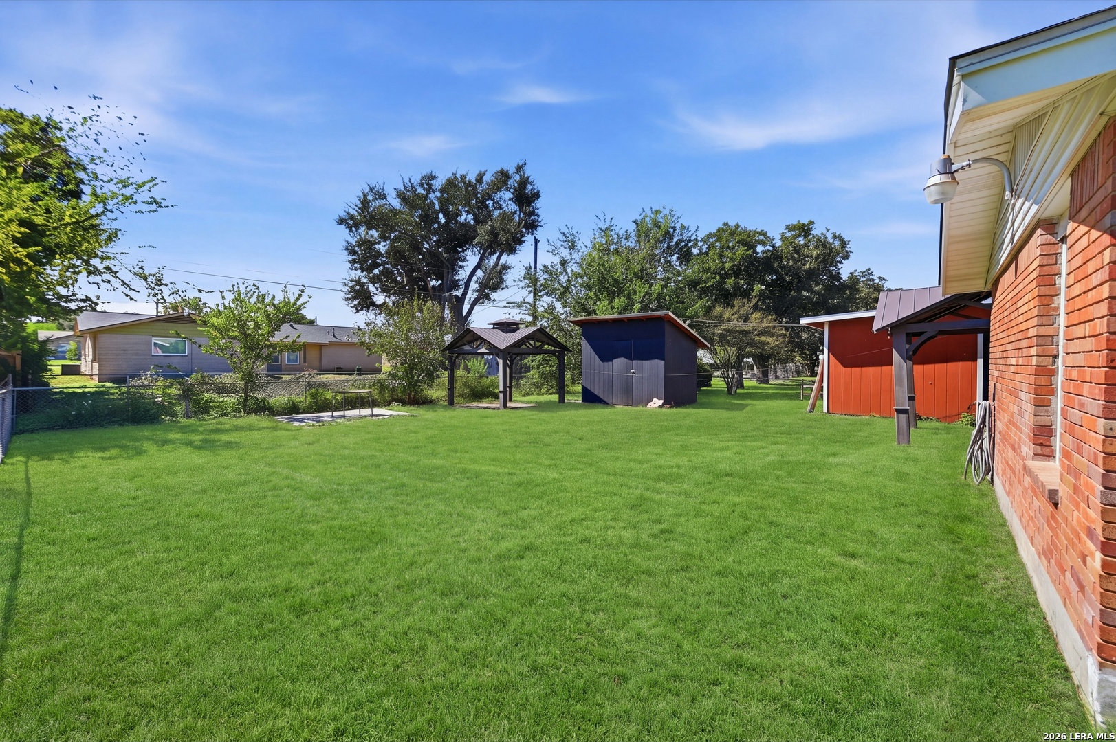main property photo 45