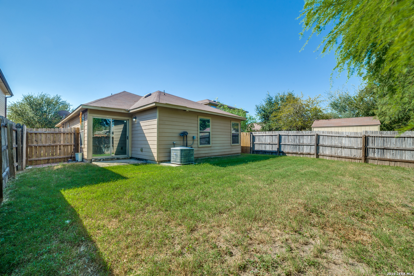 main property photo 22