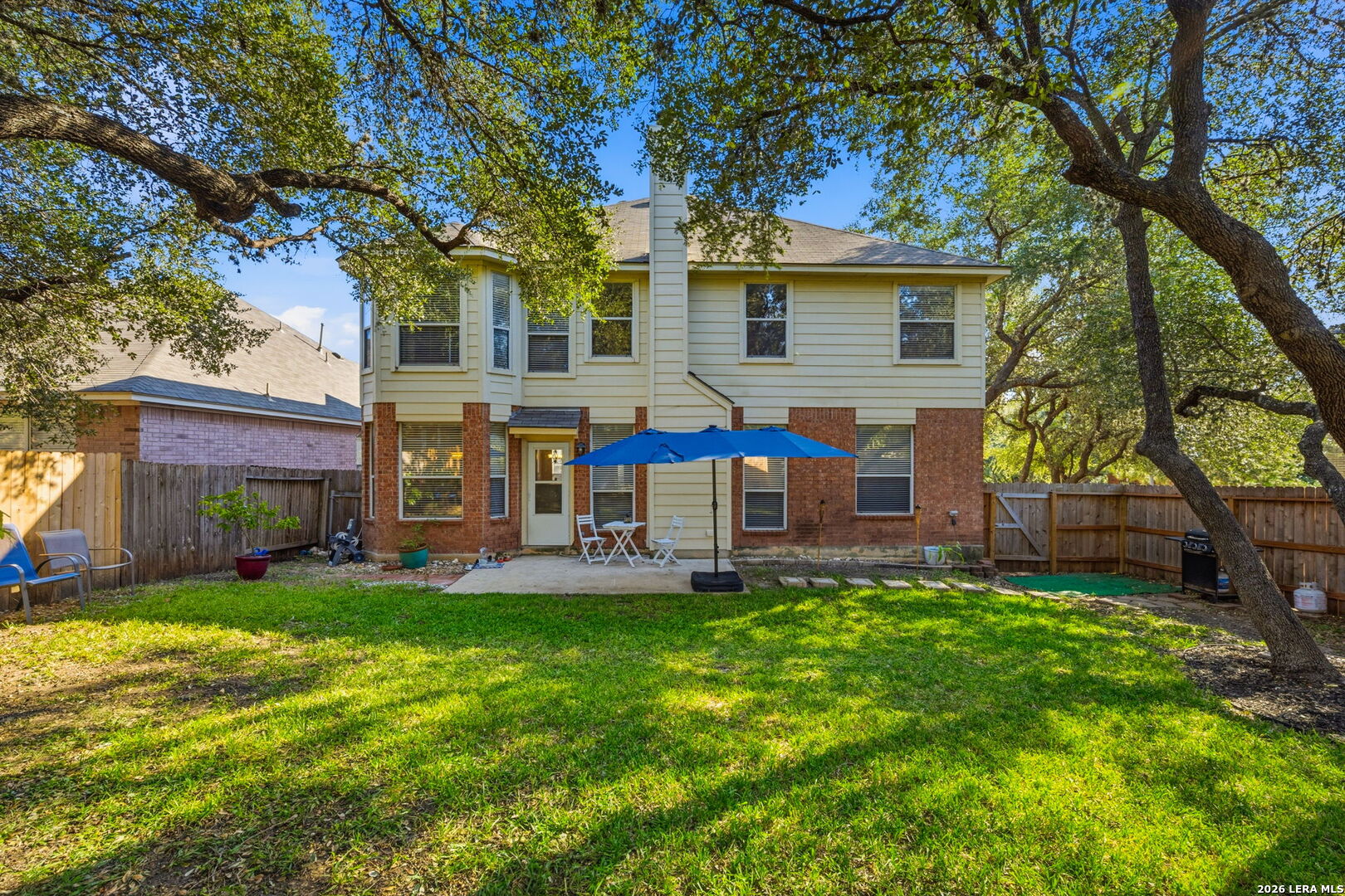 main property photo 28