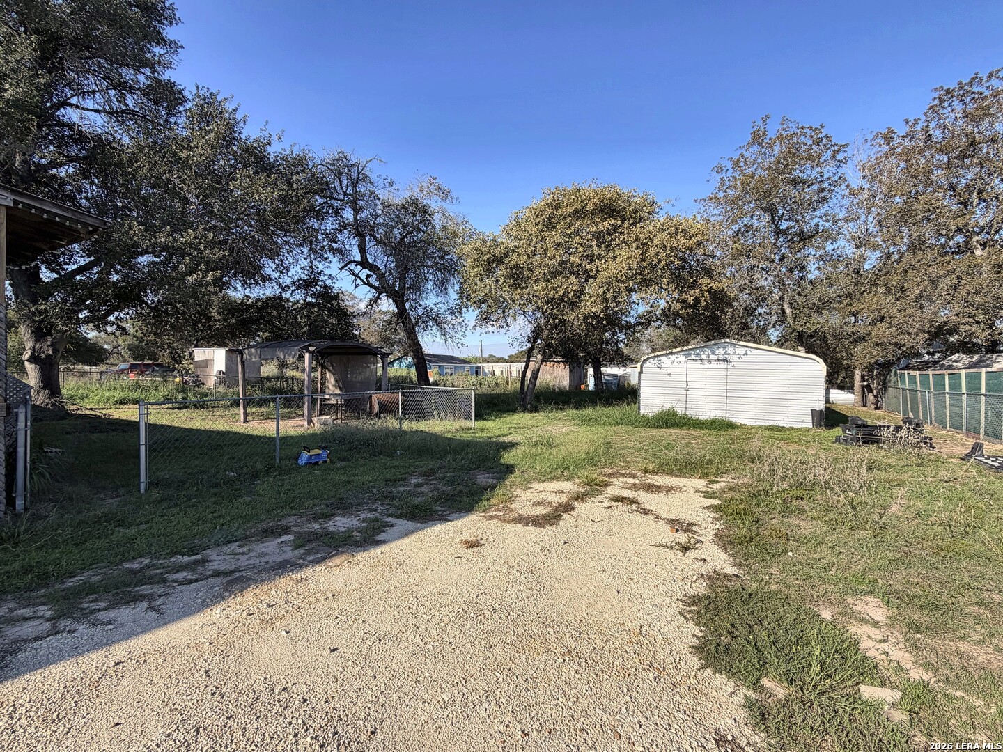 main property photo 8