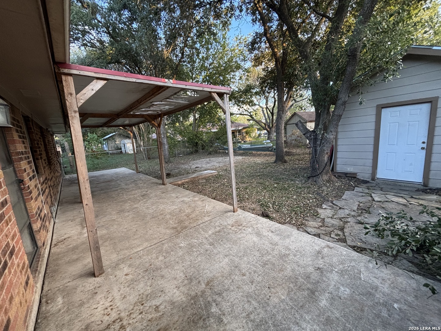 main property photo 18