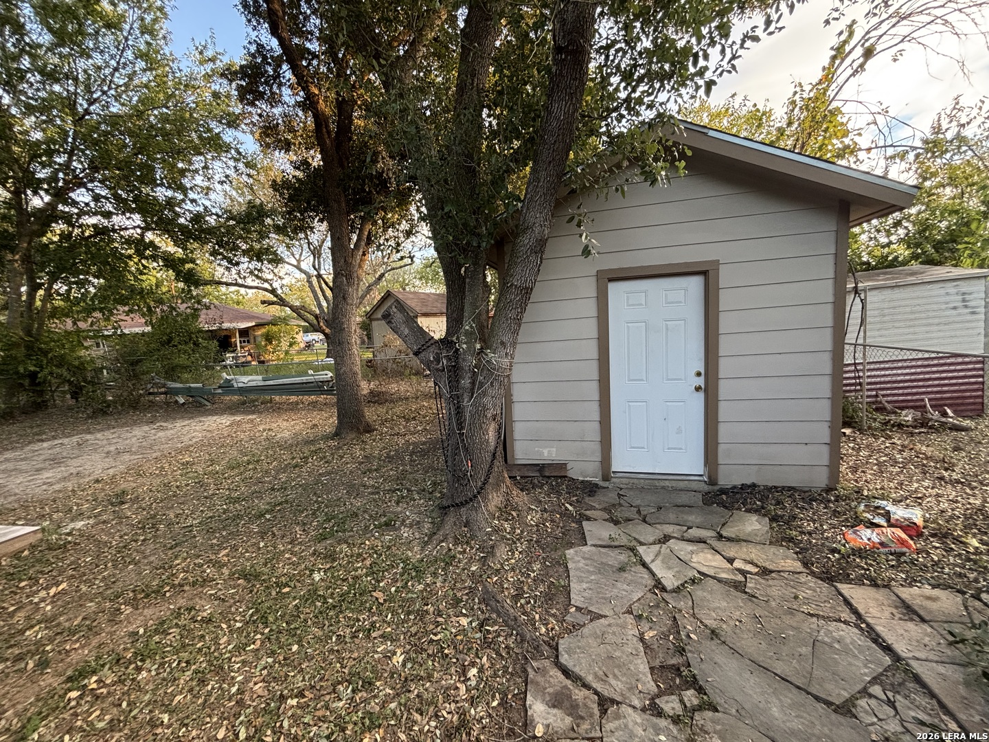 main property photo 24