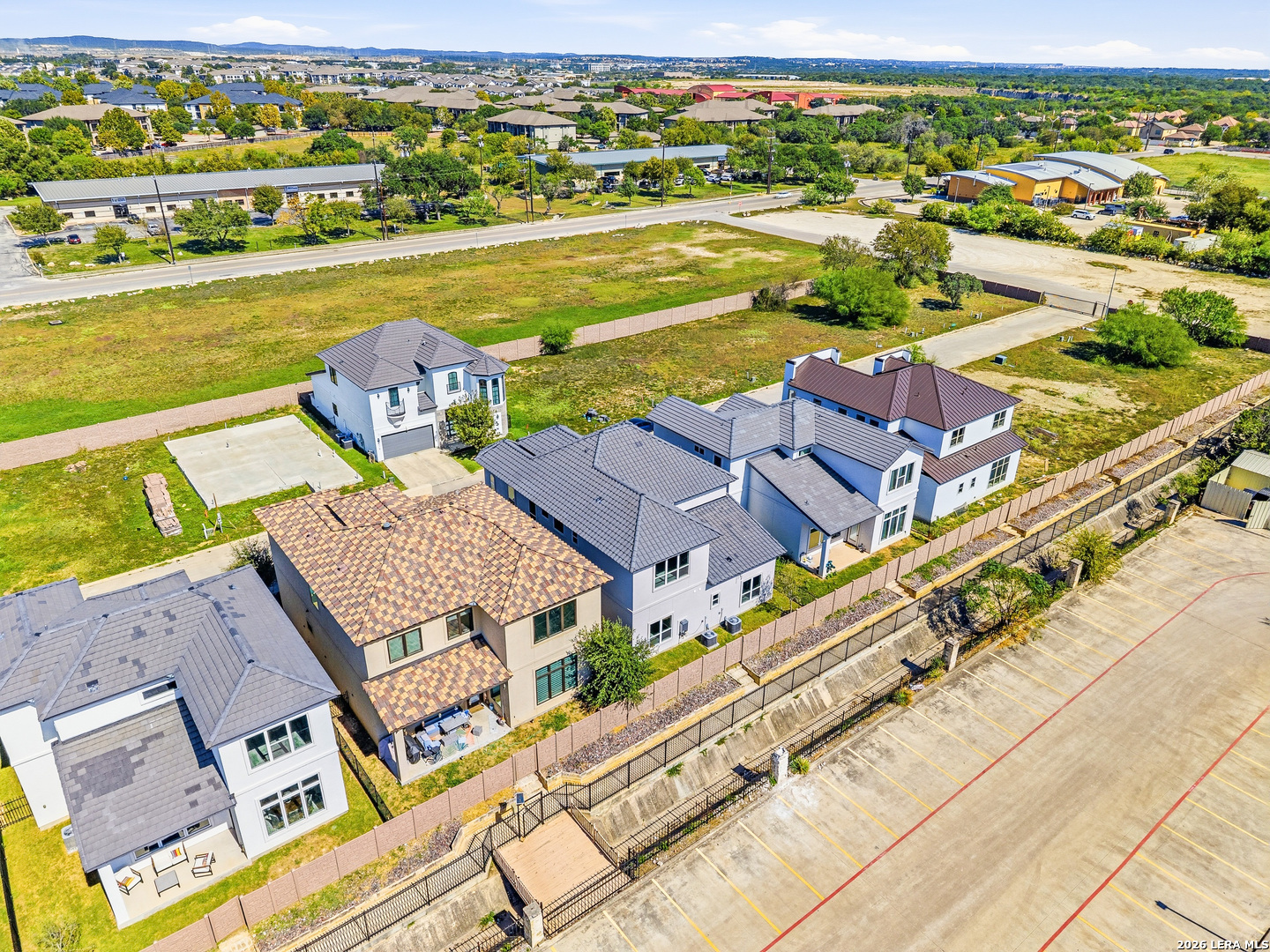 main property photo 40