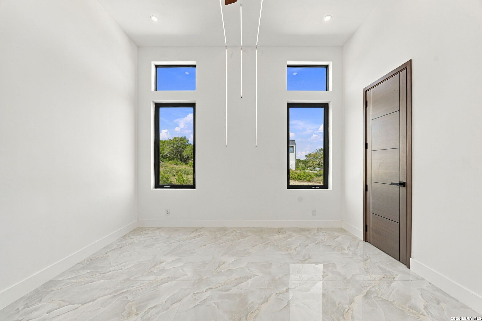 main property photo 120