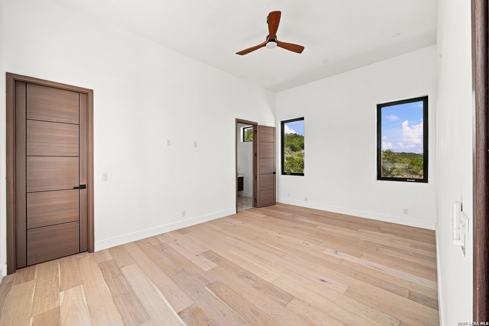 main property photo 124