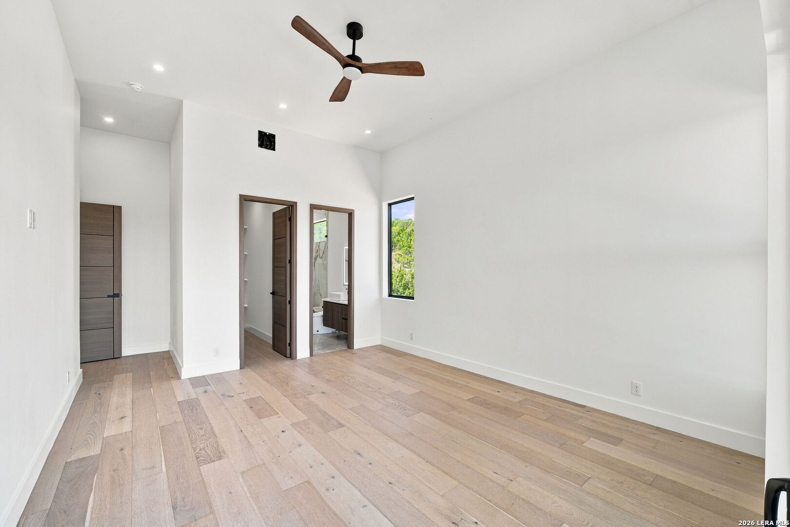 main property photo 133