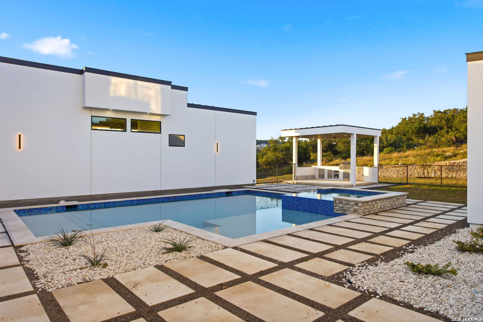 main property photo 138