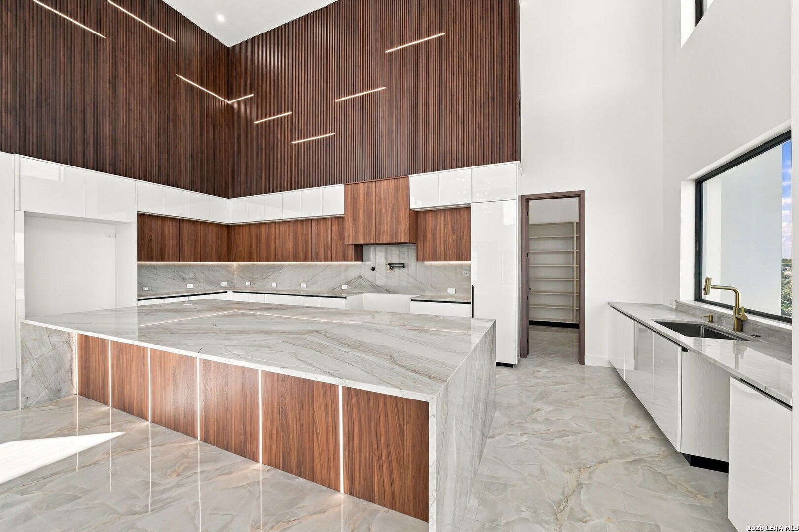 main property photo 61