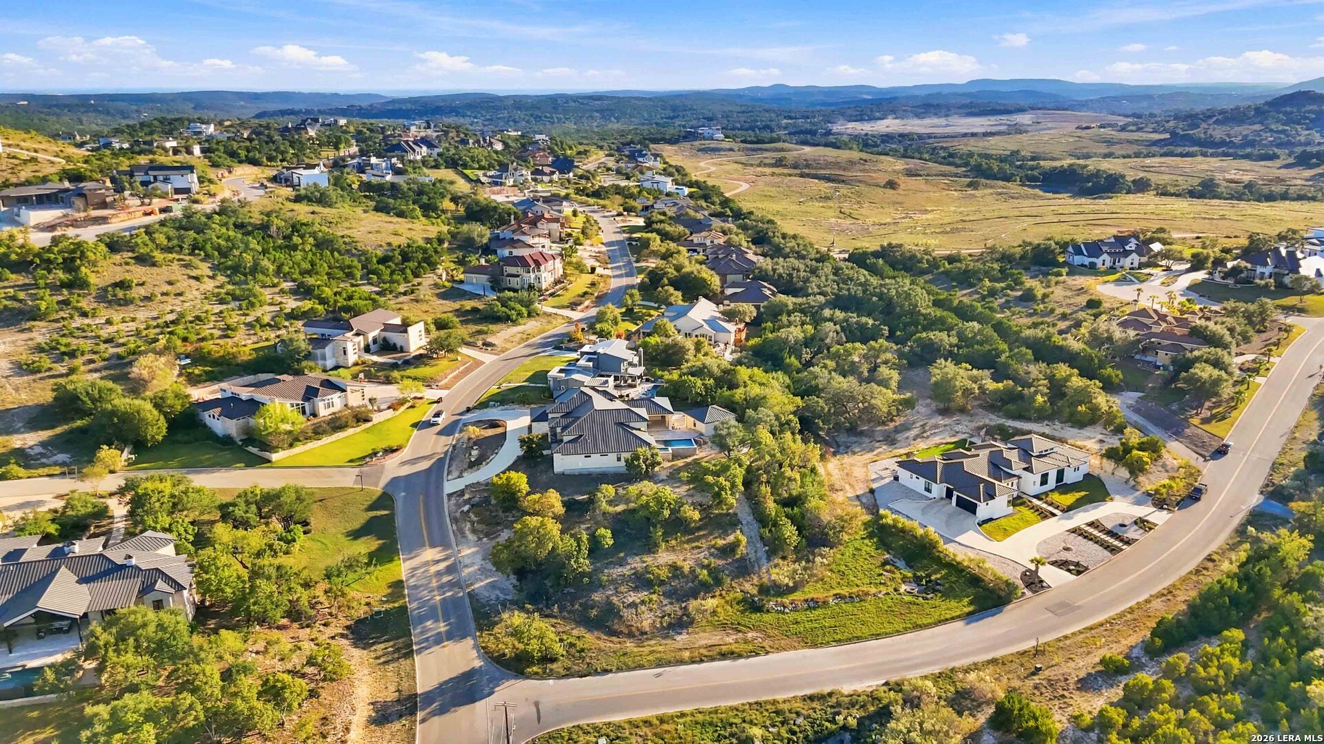 main property photo 11