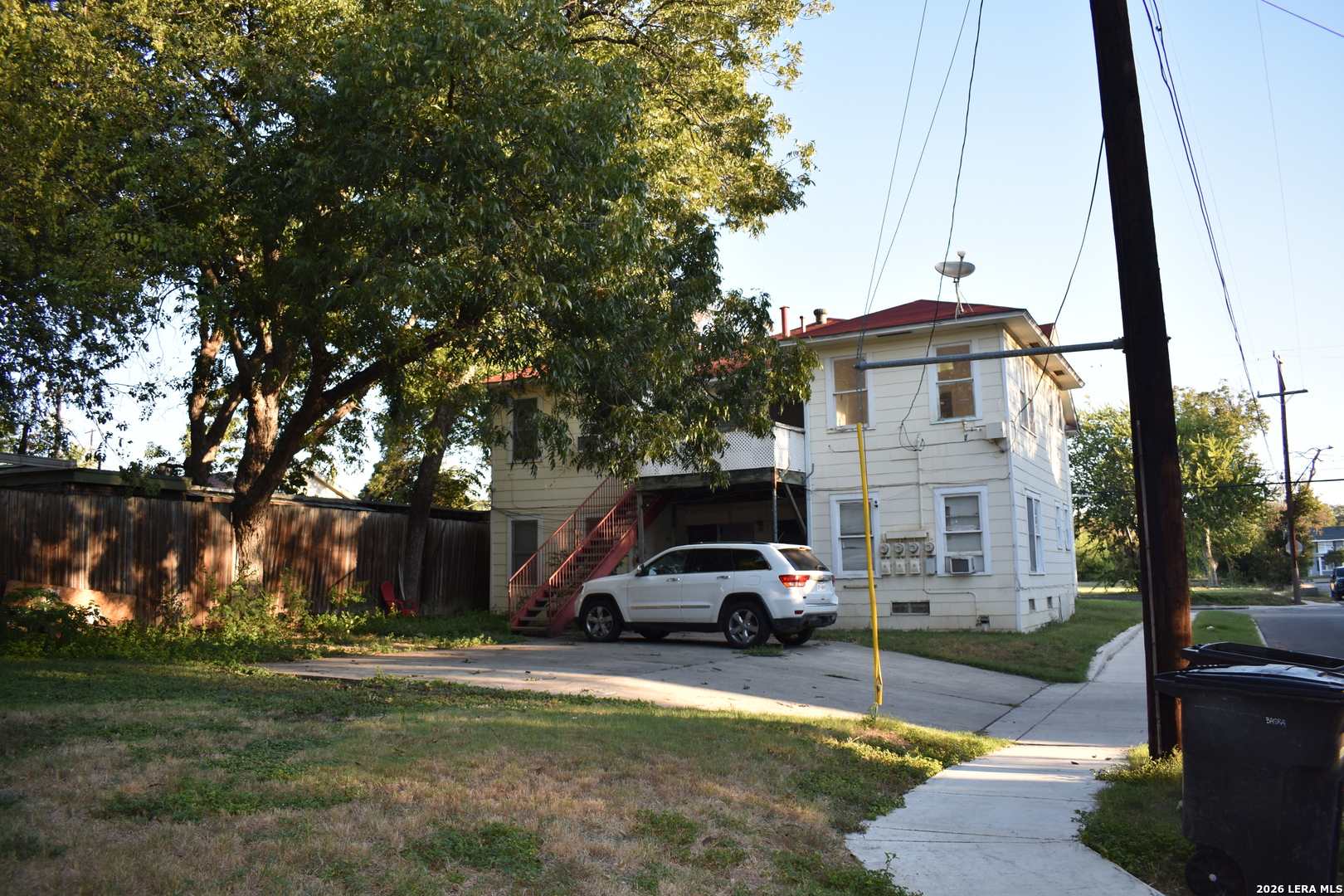 main property photo 2