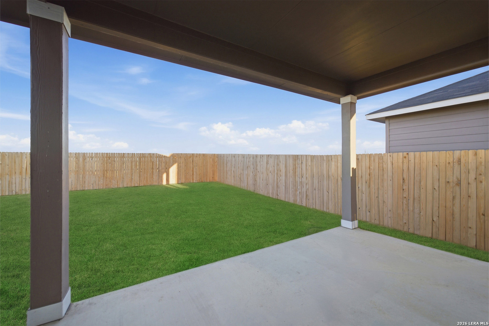 main property photo 5