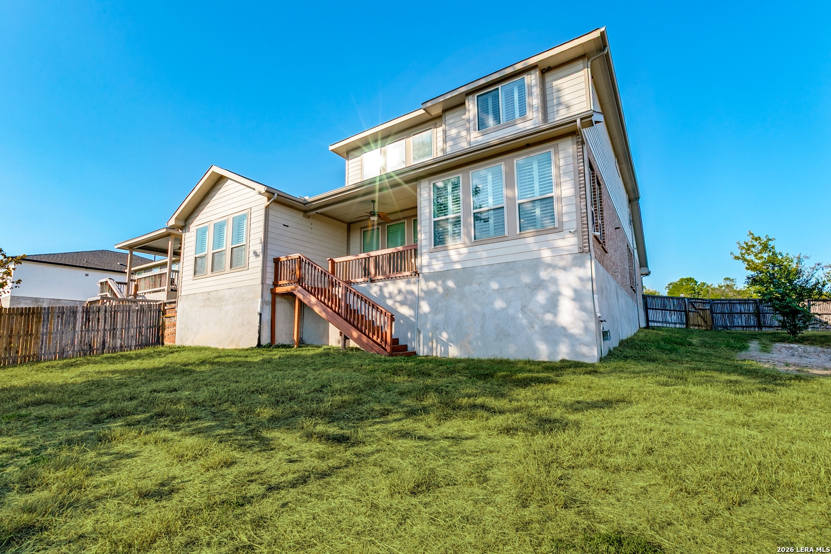 main property photo 22