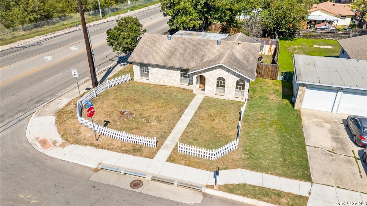 main property photo 35
