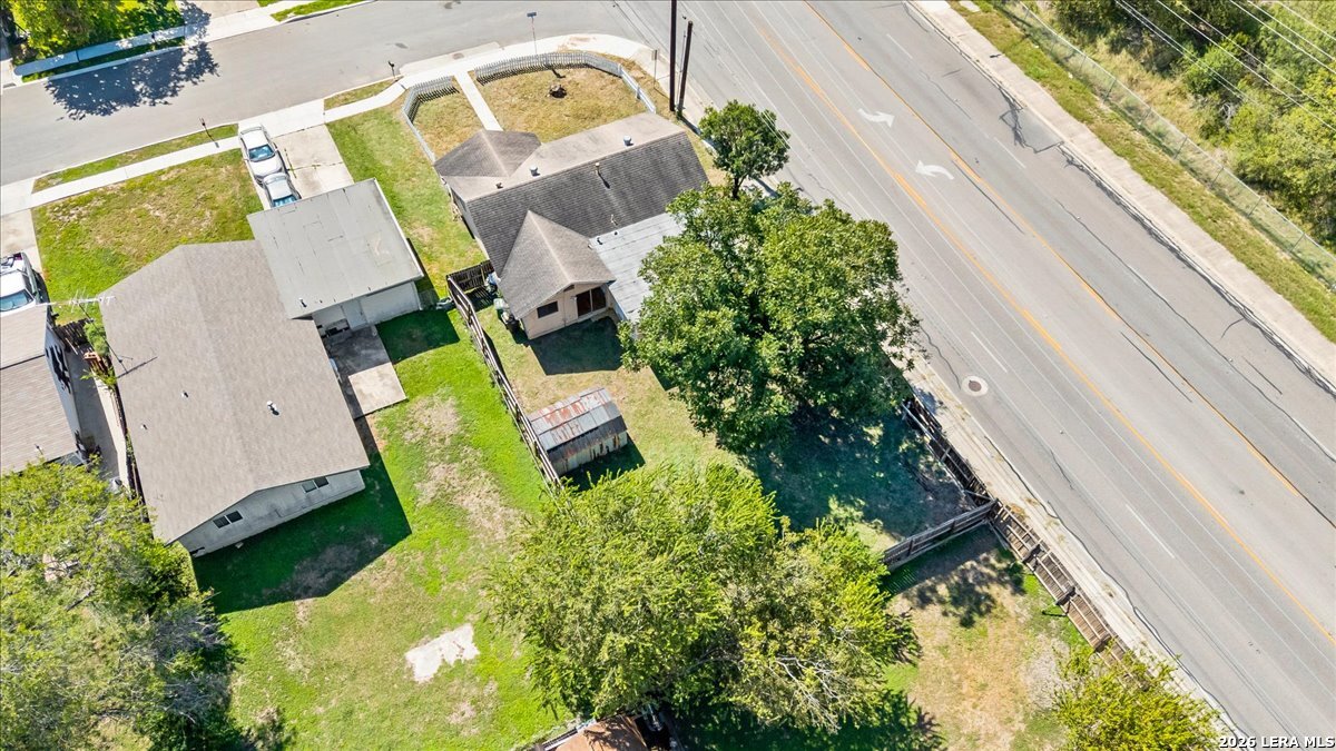 main property photo 43