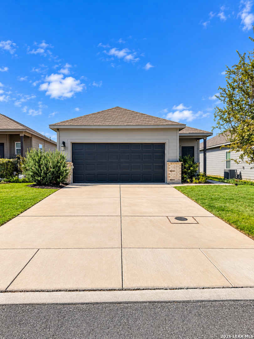 main property photo 0